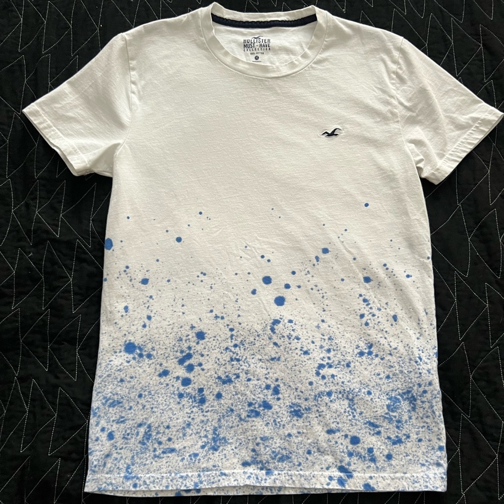 Hollister - Boys Tshirt Sz XS white with blue splatter paint